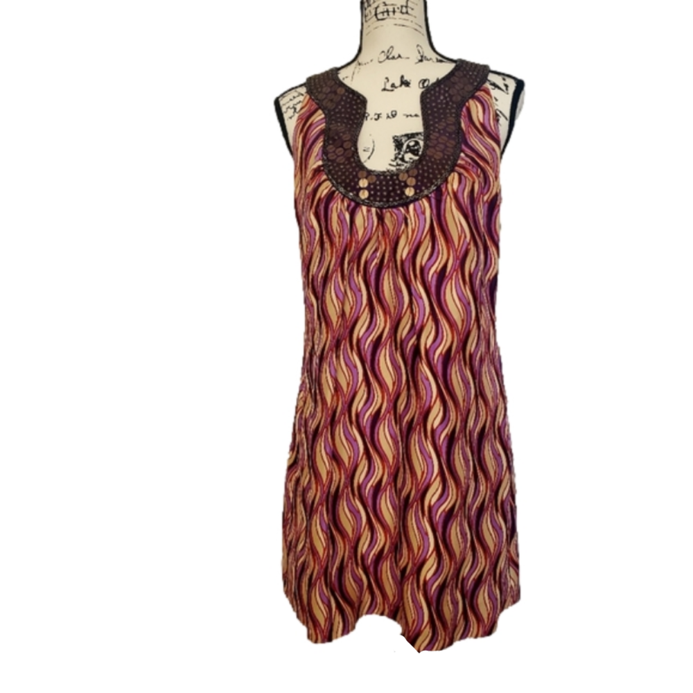 LAUNDRY by Shelli Segal | Bright Fire Pattern Sheath Dress with Statement Neck